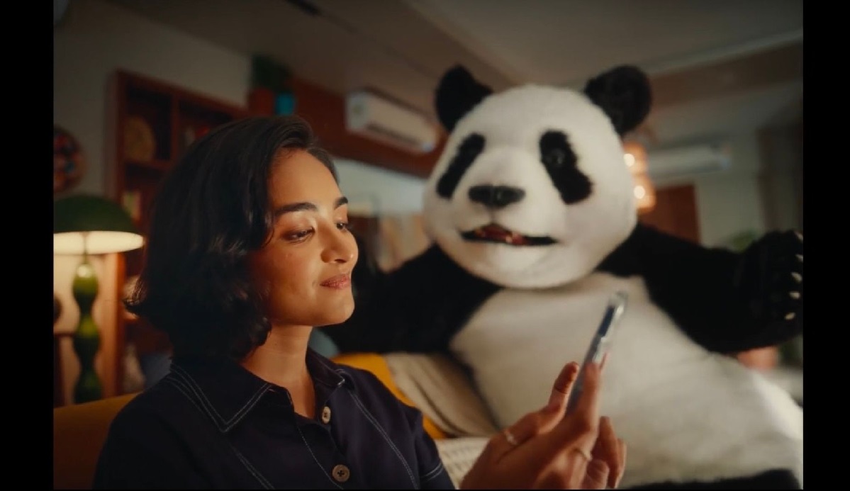 Sad Panda goes viral in Flipkart’s Android Advantage campaign.